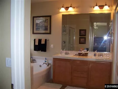 10620 Cedar Bend Ct, Reno, NV 89521 photo 3
