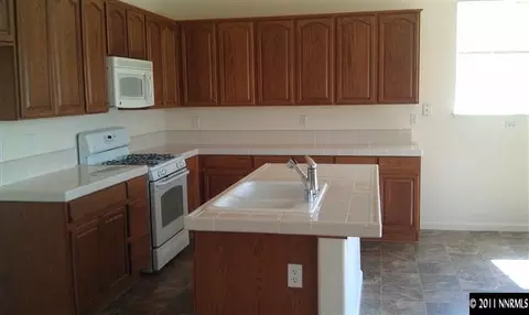 1079 Crown View Dr, Reno, NV 89523 photo 2