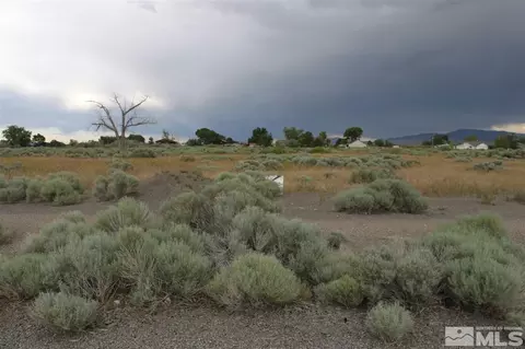 6 St Andrews, Yerington, NV 89447