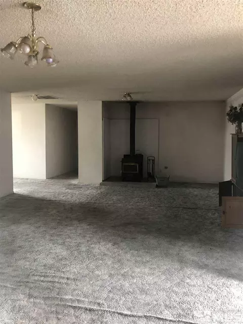 820 E 1st St, Hawthorne, NV 89415 photo 8
