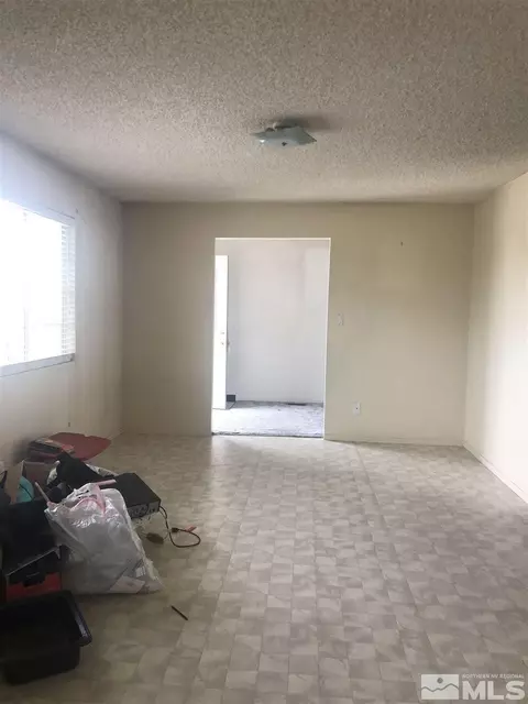 820 E 1st St, Hawthorne, NV 89415 photo 7