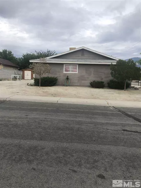 820 E 1st St, Hawthorne, NV 89415 photo 3