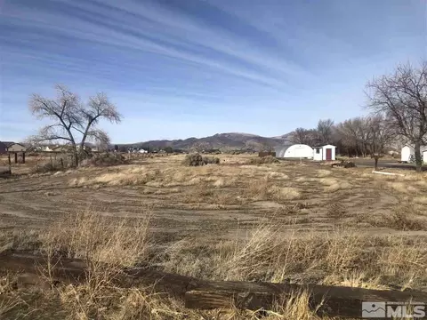 1240-1250 Farm District Rd, Fernley, NV 89408