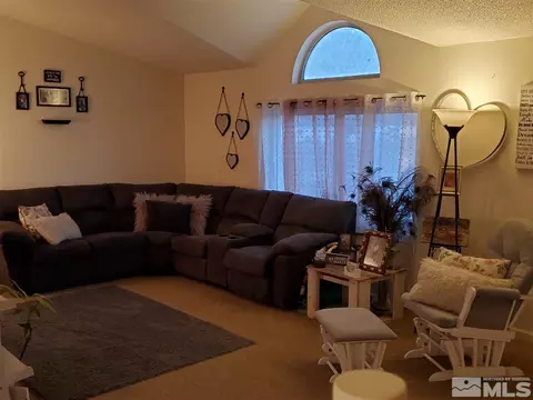 925 Beeghly, Fallon, NV 89406 photo 3