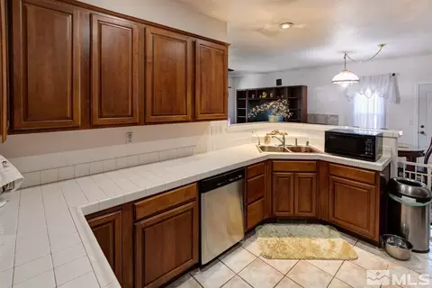 803 Augusta Ln, Fallon, NV 89406 photo 11