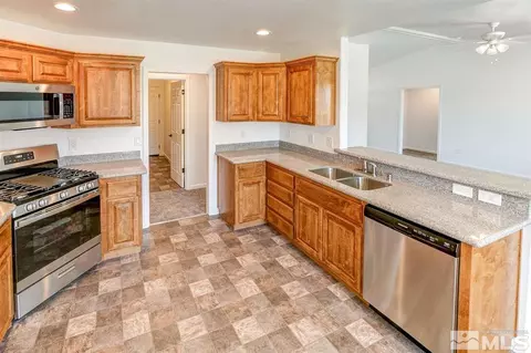 705 Karen Ct, Fallon, NV 89406 photo 5