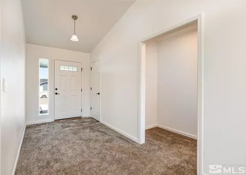 705 Karen Ct, Fallon, NV 89406 photo 4