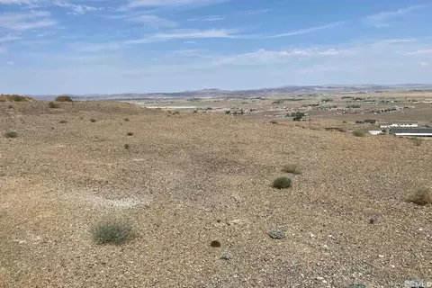 5650 Mcguire Ave, Silver Springs, NV 89429