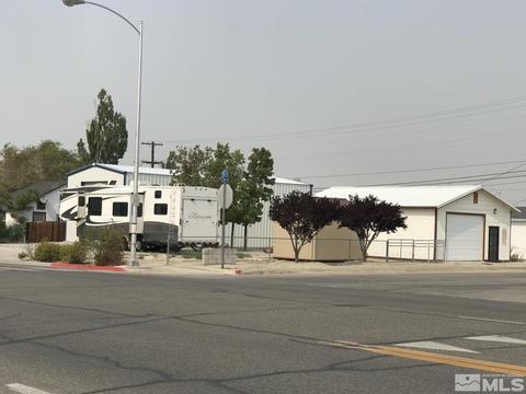 302 E St, Hawthorne, NV 89415 photo 1