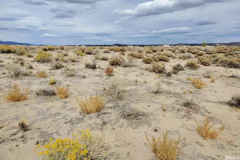 4840 E 6th St, Silver Springs, NV 89429