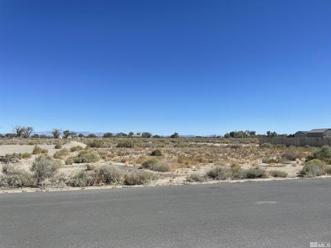 1884 Davis Ln, Fallon, NV 89406 photo 1