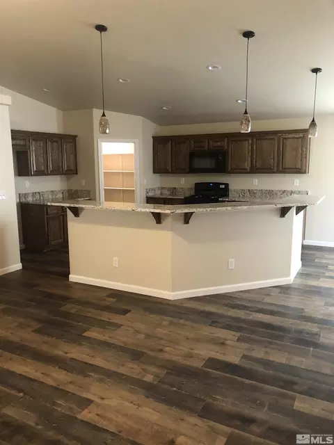 762 N Broadway, Fallon, NV 89406 photo 2