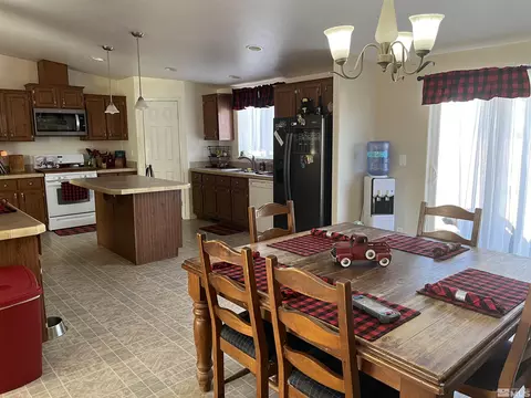 5870 Macpherson Ln, Fallon, NV 89406 photo 3
