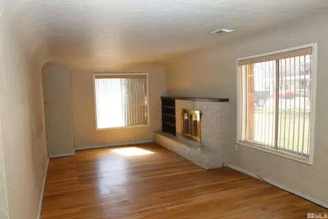 221 S Pratt Ave, Carson City, NV 89701