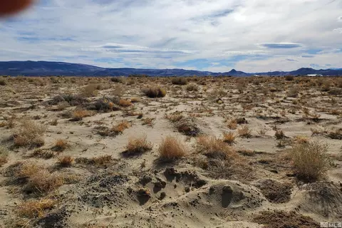 4535 E 2nd St, Silver Springs, NV 89429