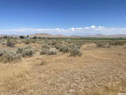 9555 Elk St, Winnemucca, NV 89445