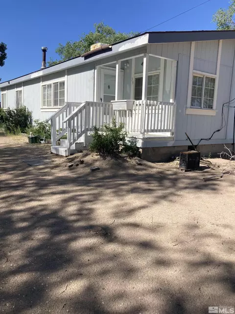 35 S Bybee Ln, Yerington, NV 89447