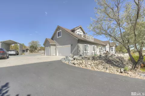 70 River Rd, Dayton, NV 89403