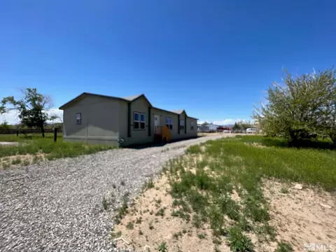 1401 Idaho Ave, Silver Springs, NV 89429