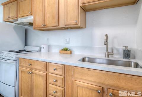 485 E 7th St, Reno, NV 89512 photo 16