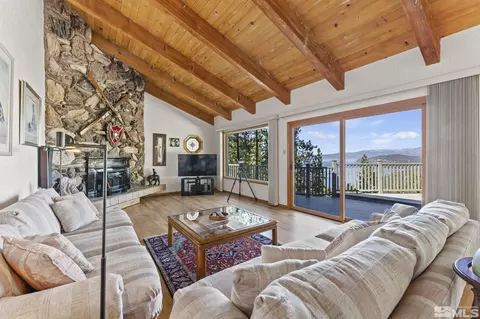 286 Chukkar Dr, Glenbrook, NV 89413
