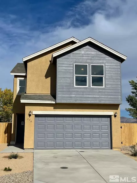 574 Country Hollow Dr, Fernley, NV 89408