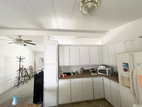 536 E 7th Ave, Sun Valley, NV 89433 photo 7