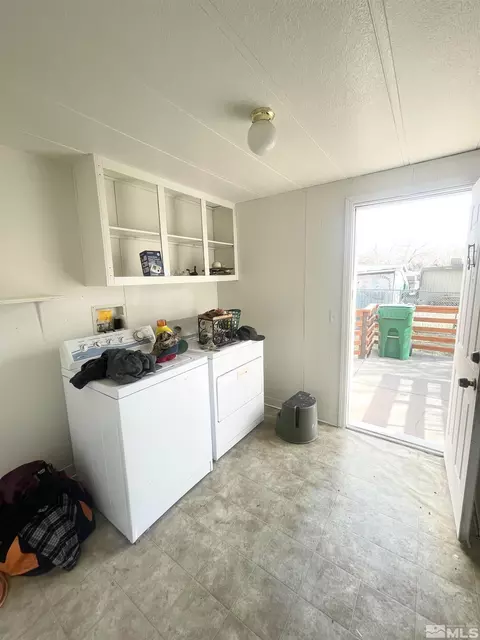 536 E 7th Ave, Sun Valley, NV 89433 photo 5