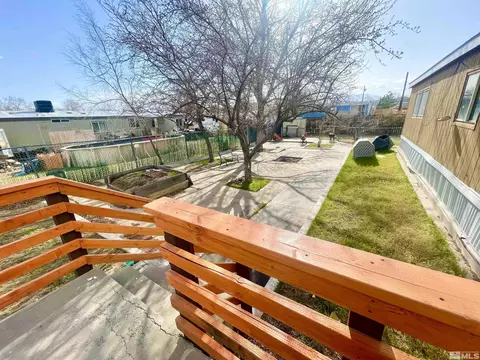 536 E 7th Ave, Sun Valley, NV 89433 photo 3