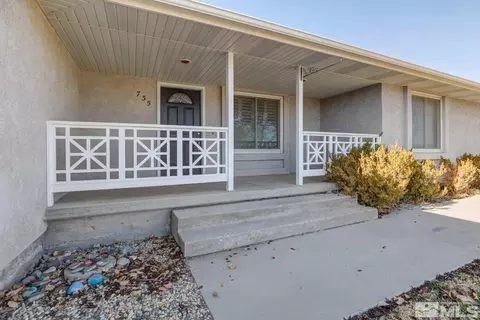 735 Carson River Dr, Fallon, NV 89406 photo 4