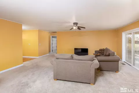 735 Carson River Dr, Fallon, NV 89406 photo 7