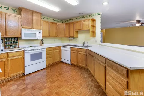 735 Carson River Dr, Fallon, NV 89406 photo 9