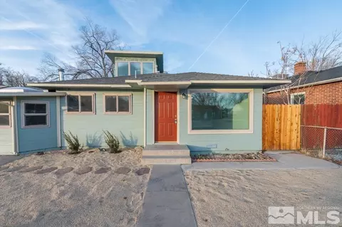 1944 G St, Sparks, NV 89431
