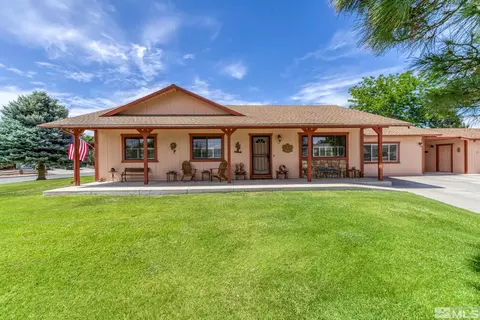 15 Suez Ct, Sparks, NV 89441