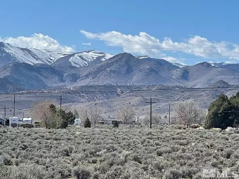218 Mark Twain Ave, Dayton, NV 89403
