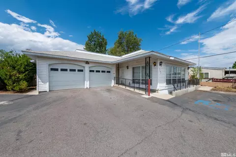 1702 I St, Sparks, NV 89431