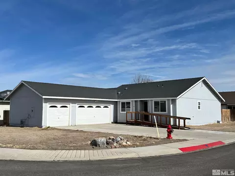 836 Stanton Ln, Fernley, NV 89408