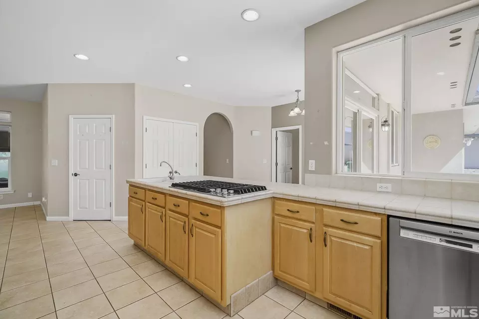 8850 Spearhead, Reno, NV 89506 photo 9