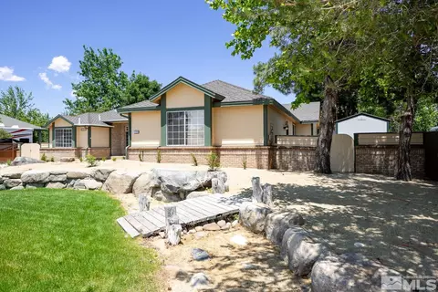 1228 Pleasantview Dr, Gardnerville, NV 89460