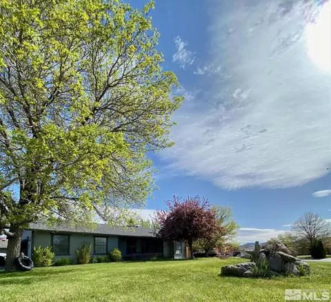 301 Driftwood Way, Dayton, NV 89403
