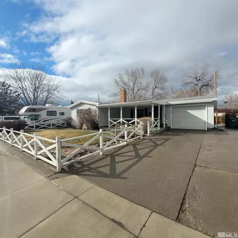 1124 Sbragia Way, Sparks, NV 89431