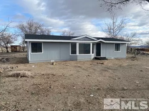 2400 Fox St, Silver Springs, NV 89429