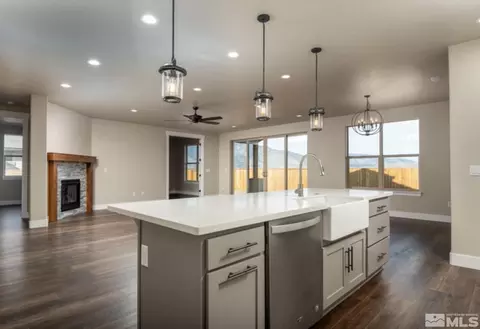 1803 Bella Casa Dr, Minden, NV 89423