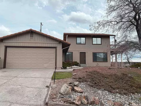 3260 Lodestar Ln, Reno, NV 89503