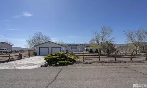 6205 W Empey Dr, Stagecoach, NV 89429