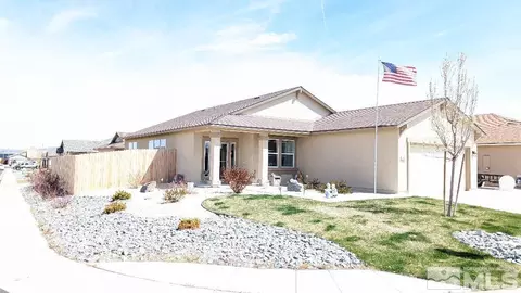 182 Royal Oaks Dr, Fernley, NV 89408