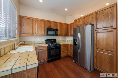 10012 Silver Star Dr, Reno, NV 89521 photo 8