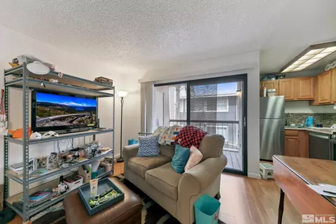 2750 Plumas St #212, Reno, NV 89509