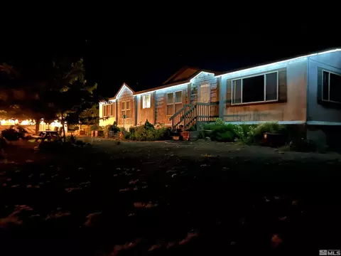 241 Territory Rd, Dayton, NV 89403