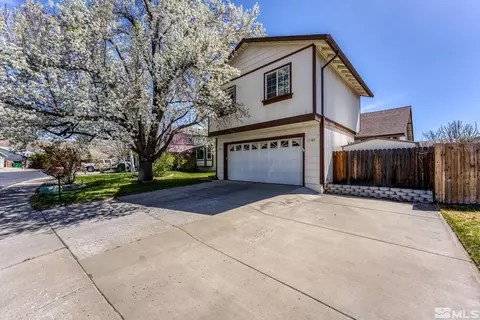 1805 Camelback Dr, Sparks, NV 89434